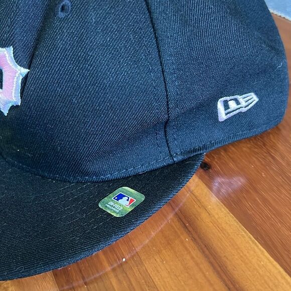 Pittsburgh Pirates New Era Mother's Day 59FIFTY 7 3/8 - Picture 5 of 6
